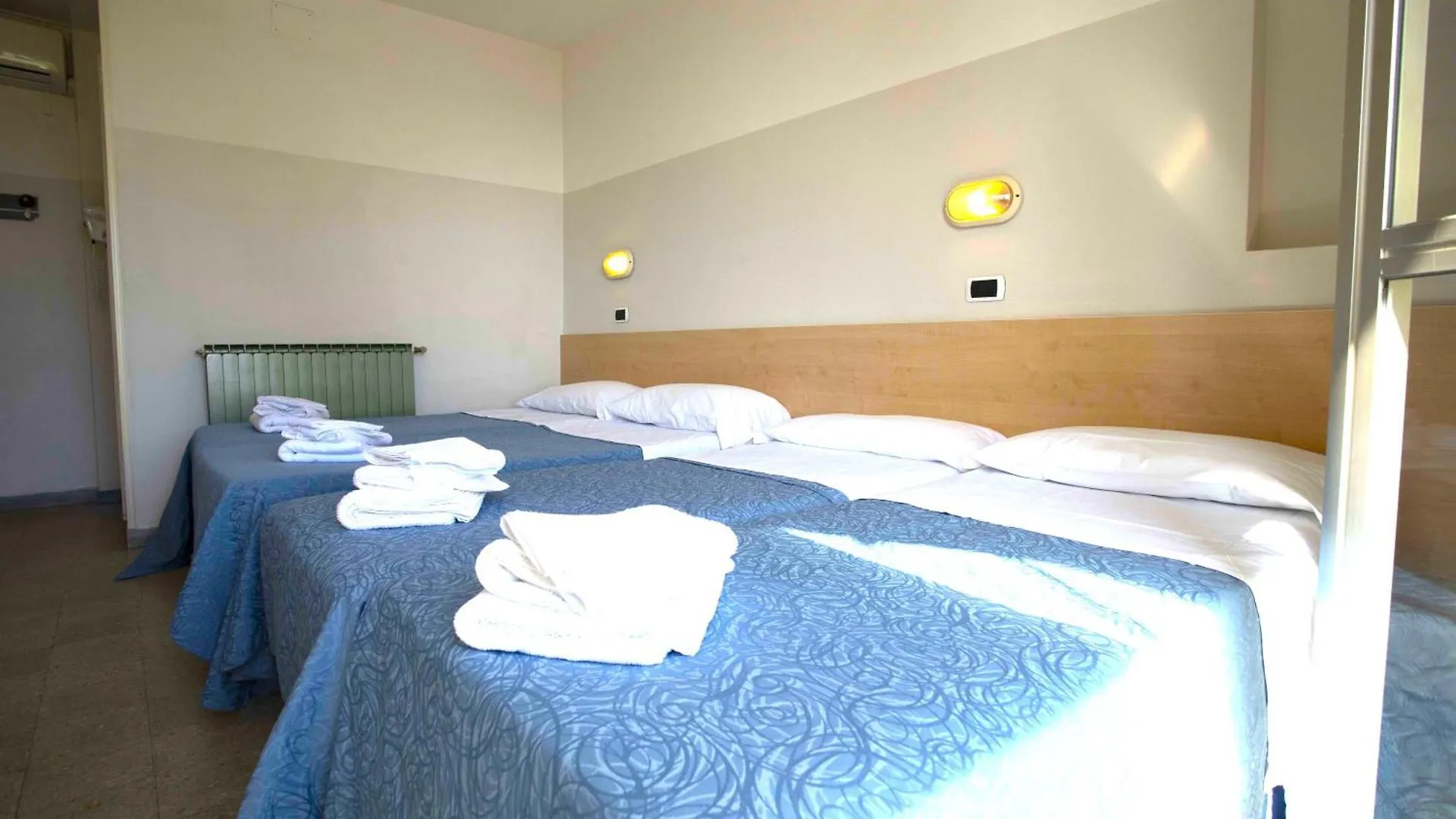 Hotel Selene - Vista Mare Riccione 3*,